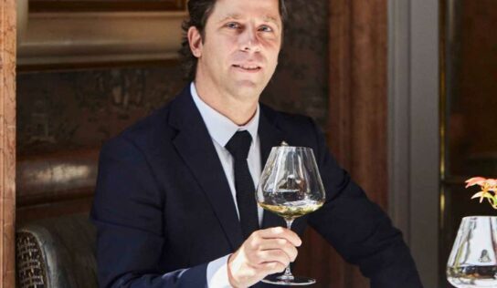 Carlos Taboada, nombrado Oficial de la Ordre des Coteaux de Champagne