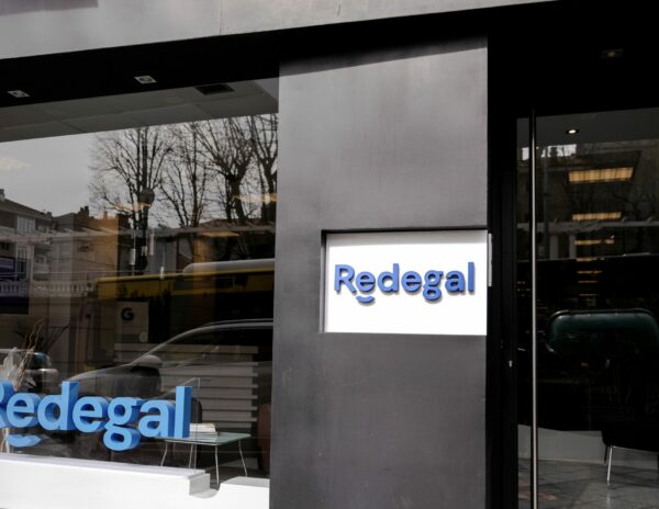 Los accionistas de referencia de Redegal redoblan su apuesta por la tecnológica