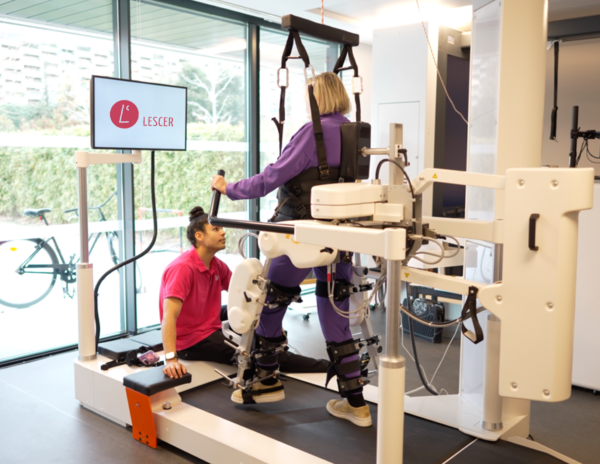 Residencias de mayores y centros de neurorrehabilitación, los caballos de batalla contra el Parkinson