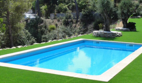 Todo lo que necesitas saber antes de instalar una piscina de fibra