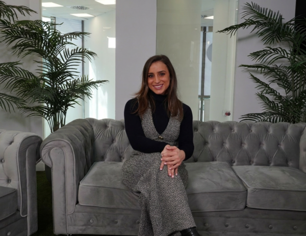 Redegal incorpora a Yenthel de la Torre como Corporate Communications Director