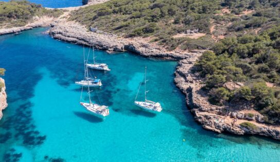 El barco que genera su propia energía: Pi Nautic llega al Mediterráneo