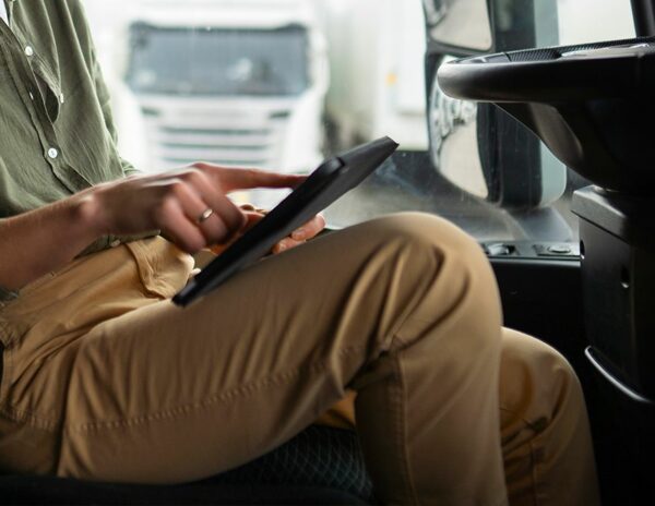 TOP Courier explica cómo reducir los costes de transporte empresarial sin afectar la calidad del servicio en un contexto de alta actividad logística