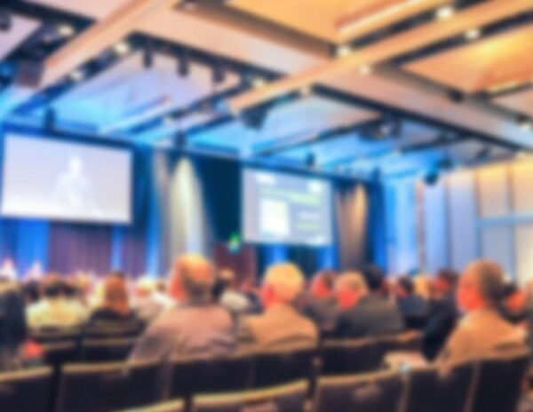 Conferenciantes para empresas: cómo MT Consulting conecta marcas con voces capaces de inspirar