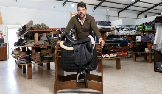 Nace Hippikos, la marca de montura de las nuevas generaciones de jinetes
