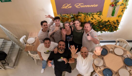 El restaurante La Esencia se une con Abrasador, unión estratégica para potenciar la hostelería de la región