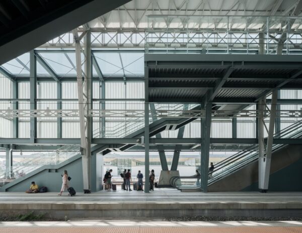 Comenza en el nuevo edificio de viajeros de la estación Santiago de Compostela-Daniel Castelao