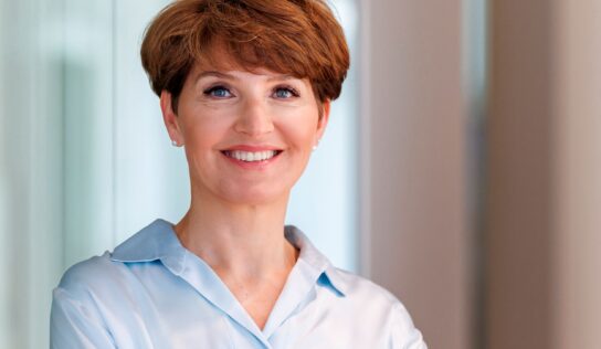 Se renueva el contrato de la Chief Human Resources Officer, Dra. Astrid Fontaine