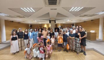 La Fundación Cione Ruta de la Luz vuelve a revisar la vista de los niños saharauis de Vacaciones en Paz