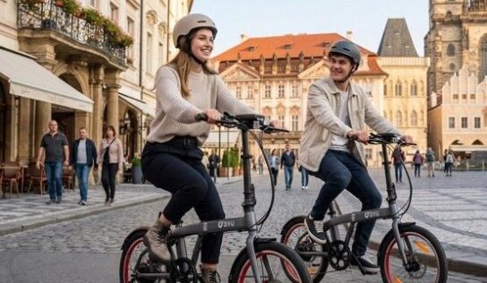 DYU presenta la SP1, bicicleta eléctrica plegable con batería extraíble que funciona como banco de energía
