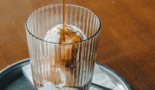 Affogato y helados con alcohol: las dos tendencias heladas de este verano