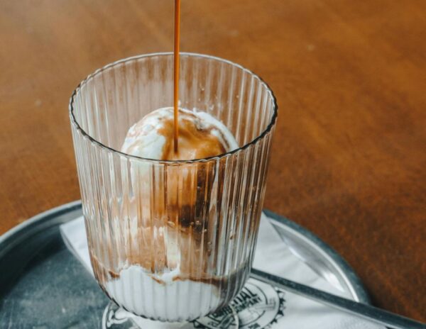 Affogato y helados con alcohol: las dos tendencias heladas de este verano