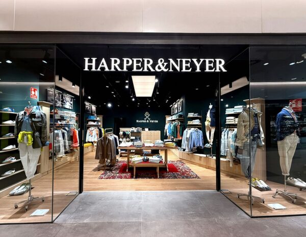 <div>Harper & Neyer suma dos tiendas en su plan para alcanzar los 100 millones en 2030</div>