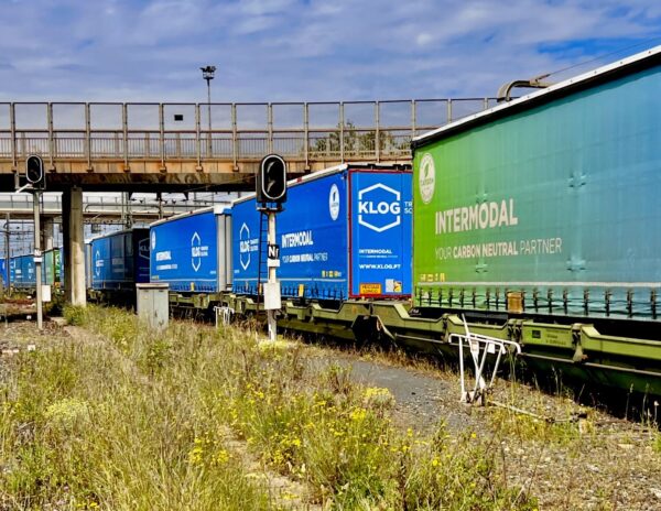 KLOG duplica las frecuencias ferroviarias del corredor ibérico para impulsar el transporte intermodal en Europa